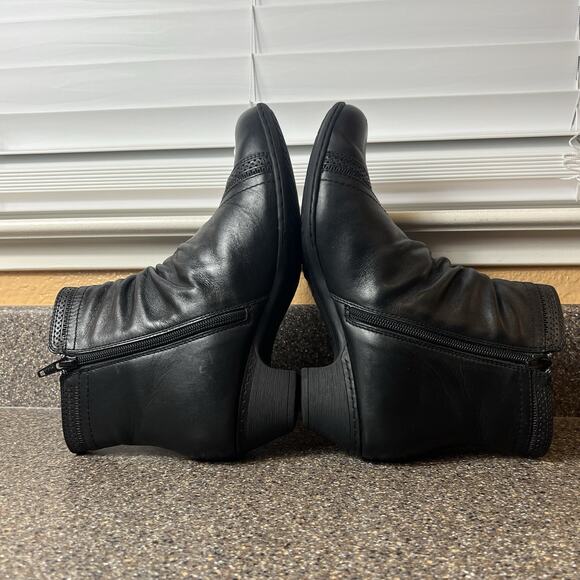 Rockport Black Leather Boots Womens 10 M Zip Up Heel Ankle Bootie Comfort Casual - Picture 5 of 10